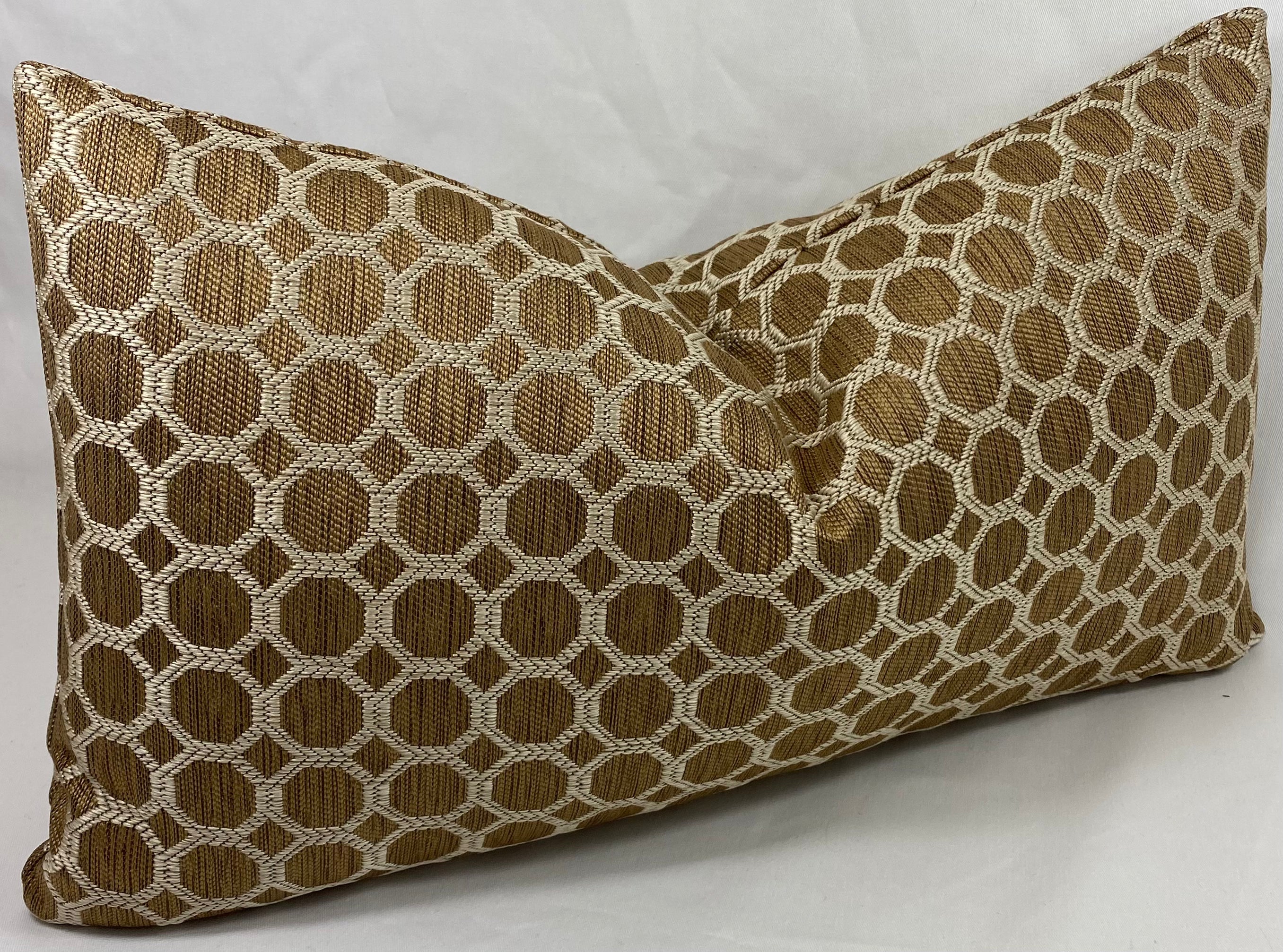 Luxury Lumbar Pillow – 24" × 14" – Dax Pecan