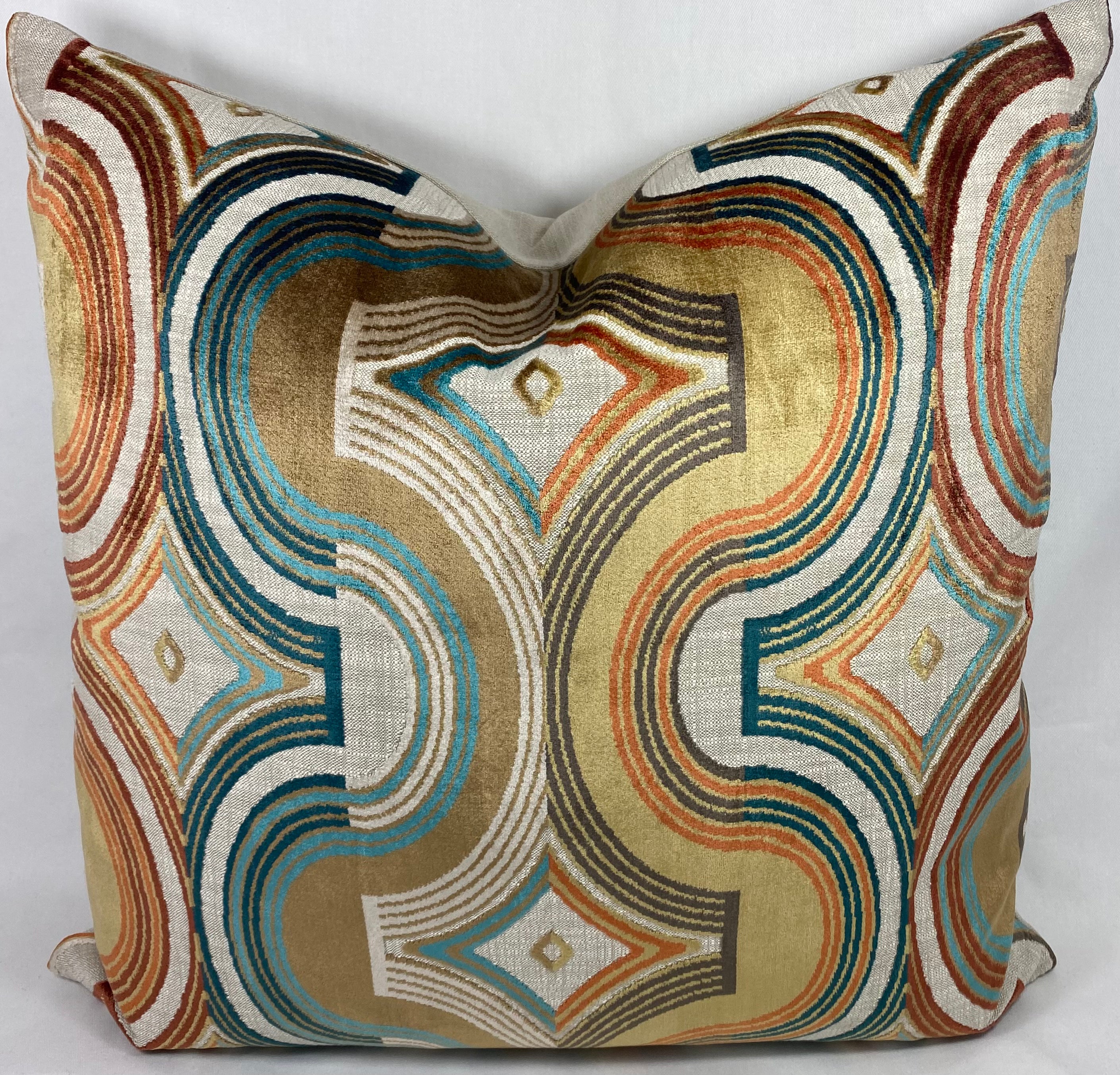Luxury Pillow – 24" × 24" – Orleans