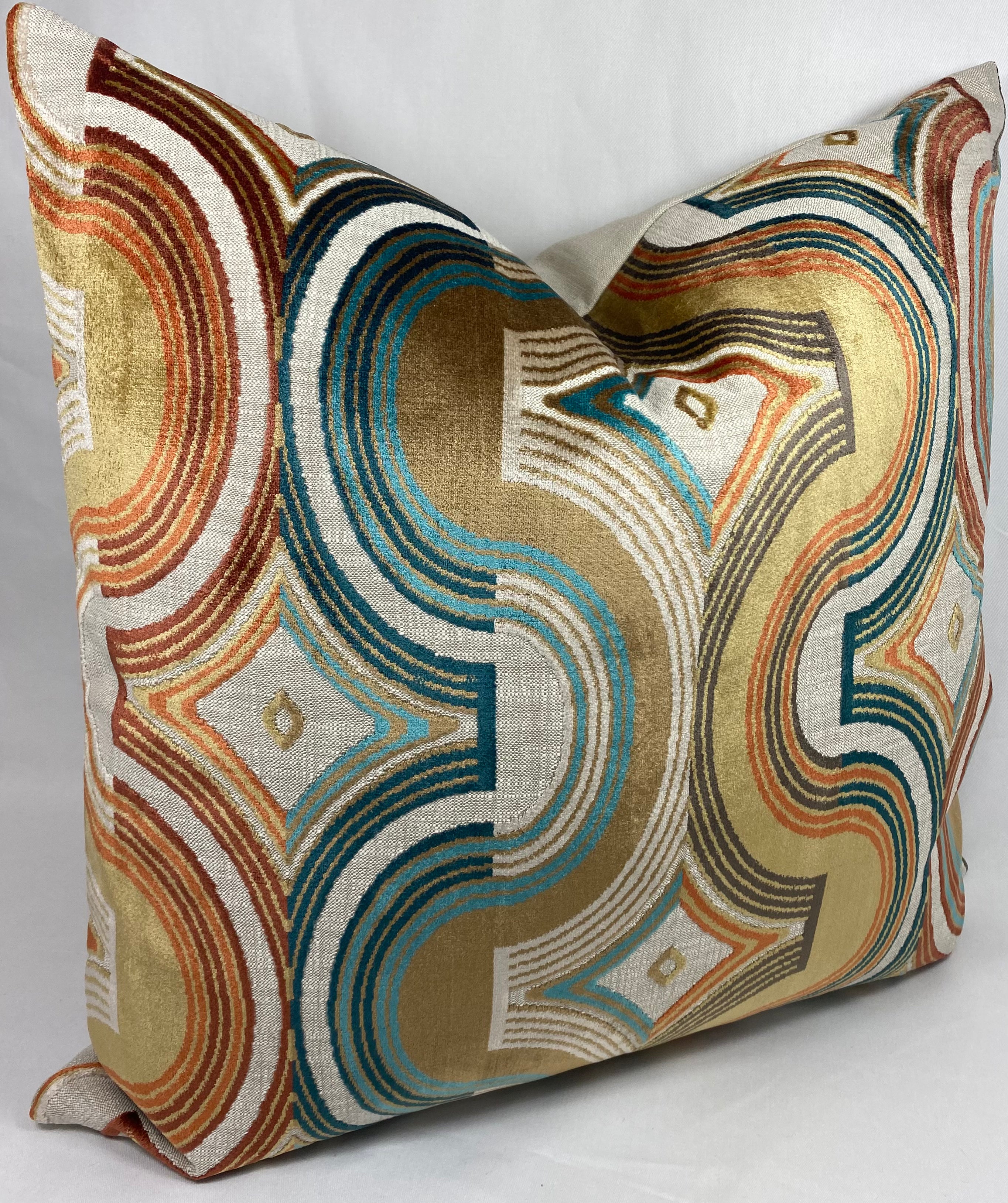 Luxury Pillow – 24" × 24" – Orleans