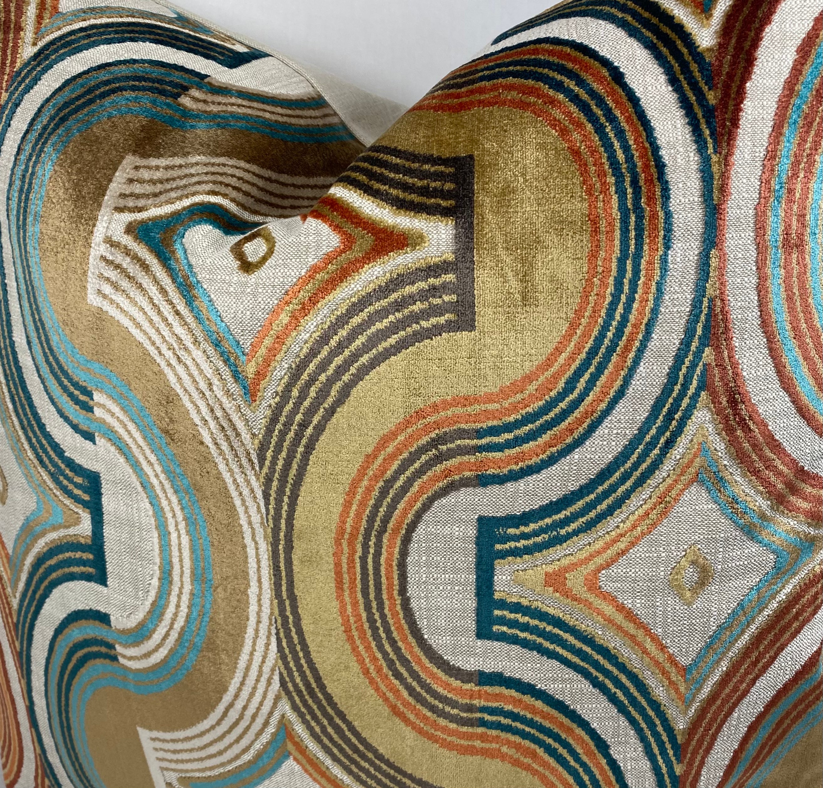 Luxury Pillow – 24" × 24" – Orleans