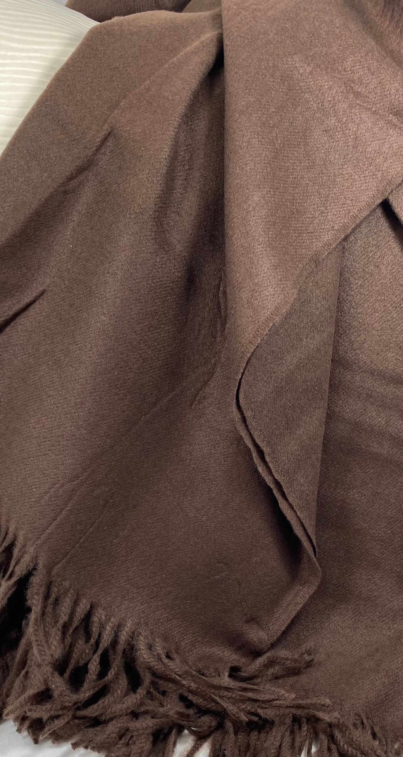 Luxury Throw – 50" × 68" – Edinburgh Hickory