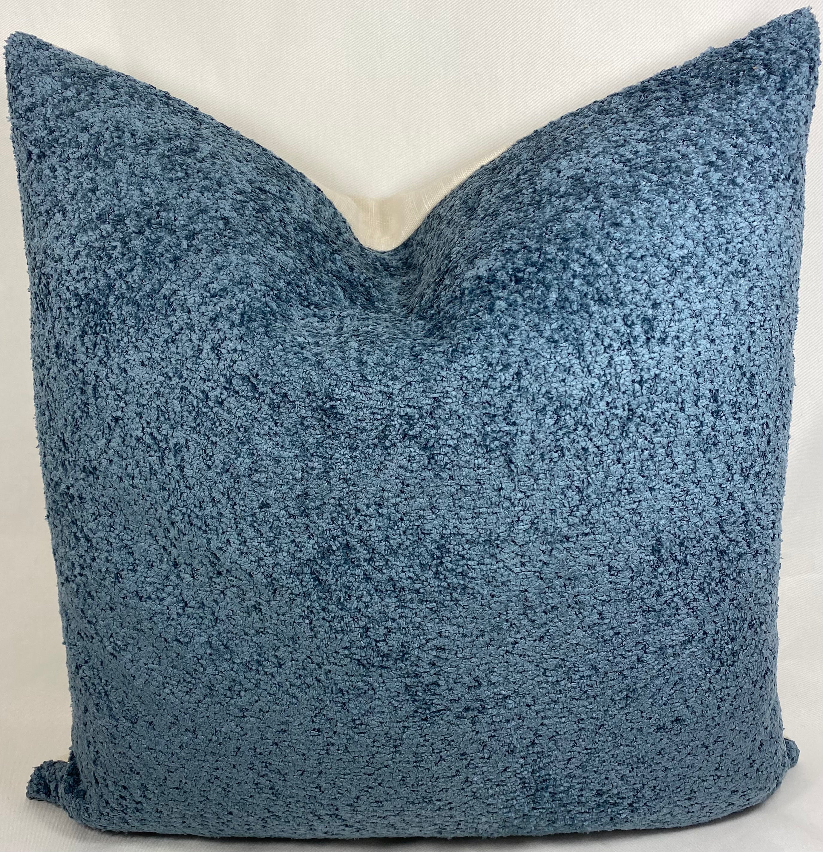Luxury Pillow – 24" × 24" – Snuggle Sapphire