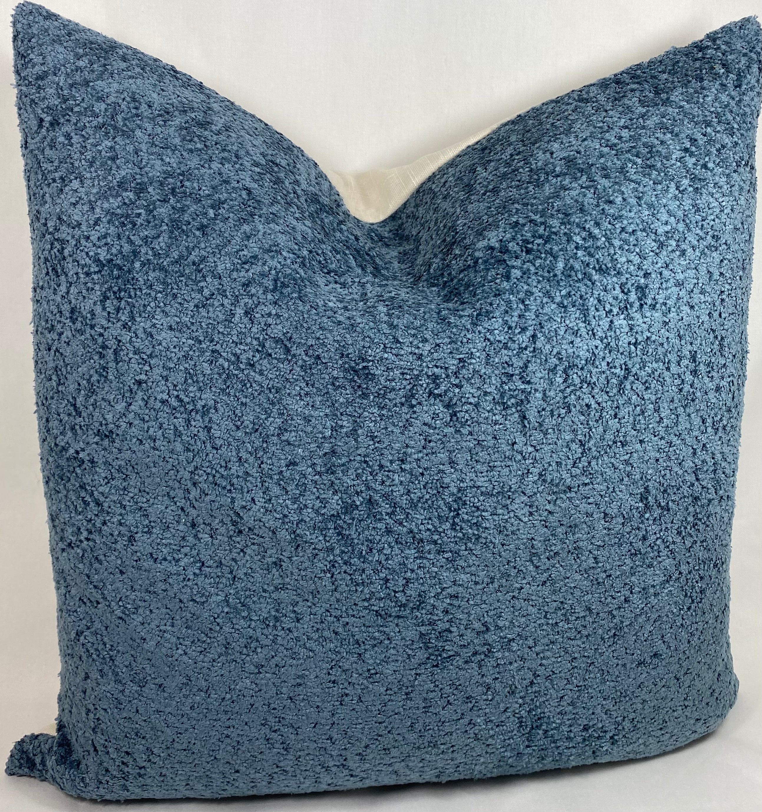 Luxury Pillow – 24" × 24" – Snuggle Sapphire