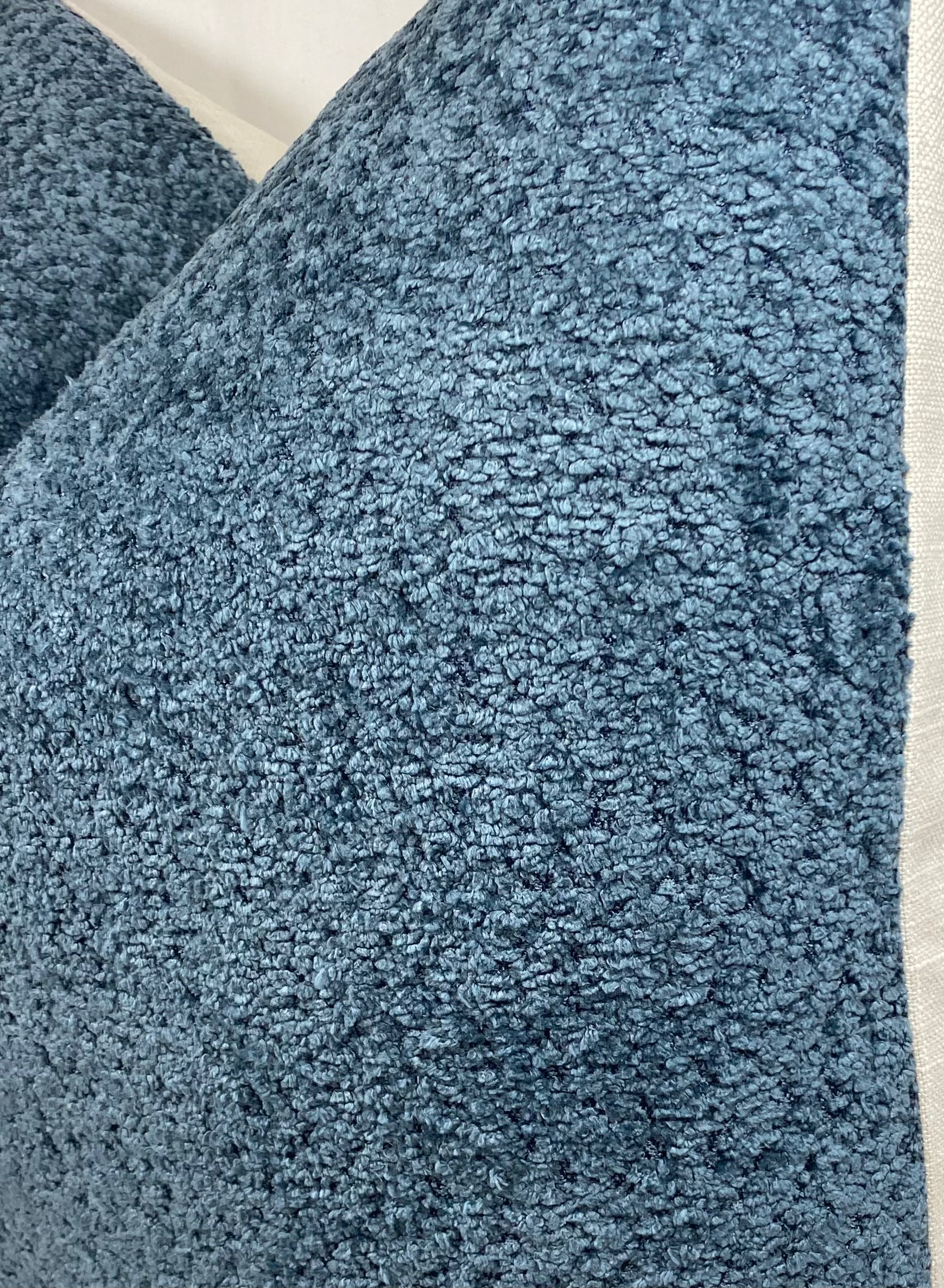 Luxury Pillow – 24" × 24" – Snuggle Sapphire