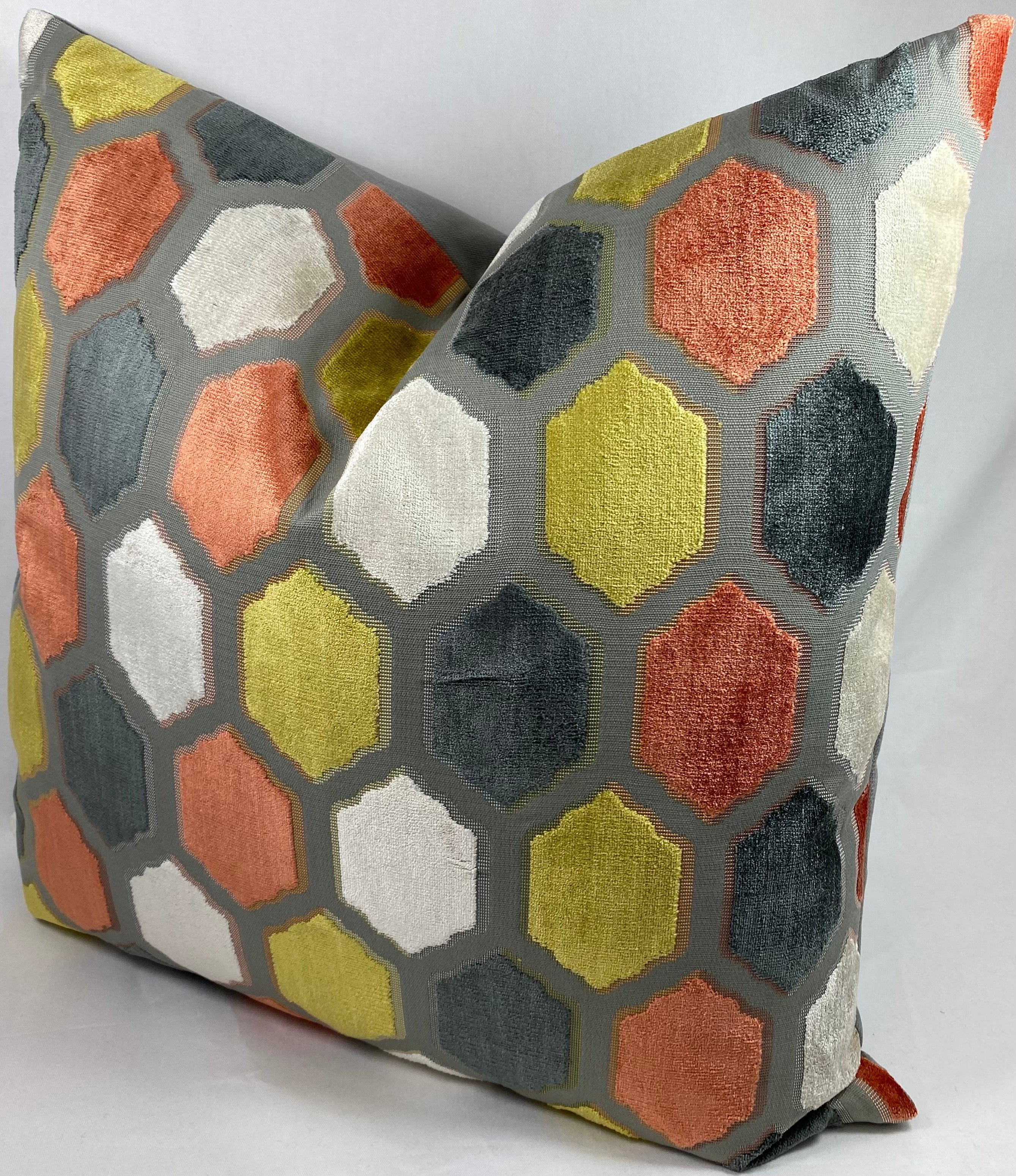 Luxury Pillow – 24" × 24" – Mallorca Sorbet