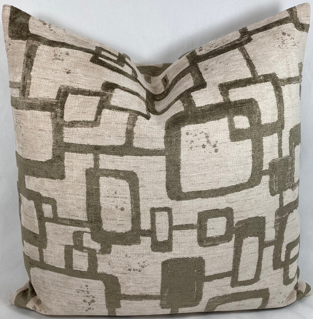 Luxury Pillow – 24" × 24" – Patina Taupe