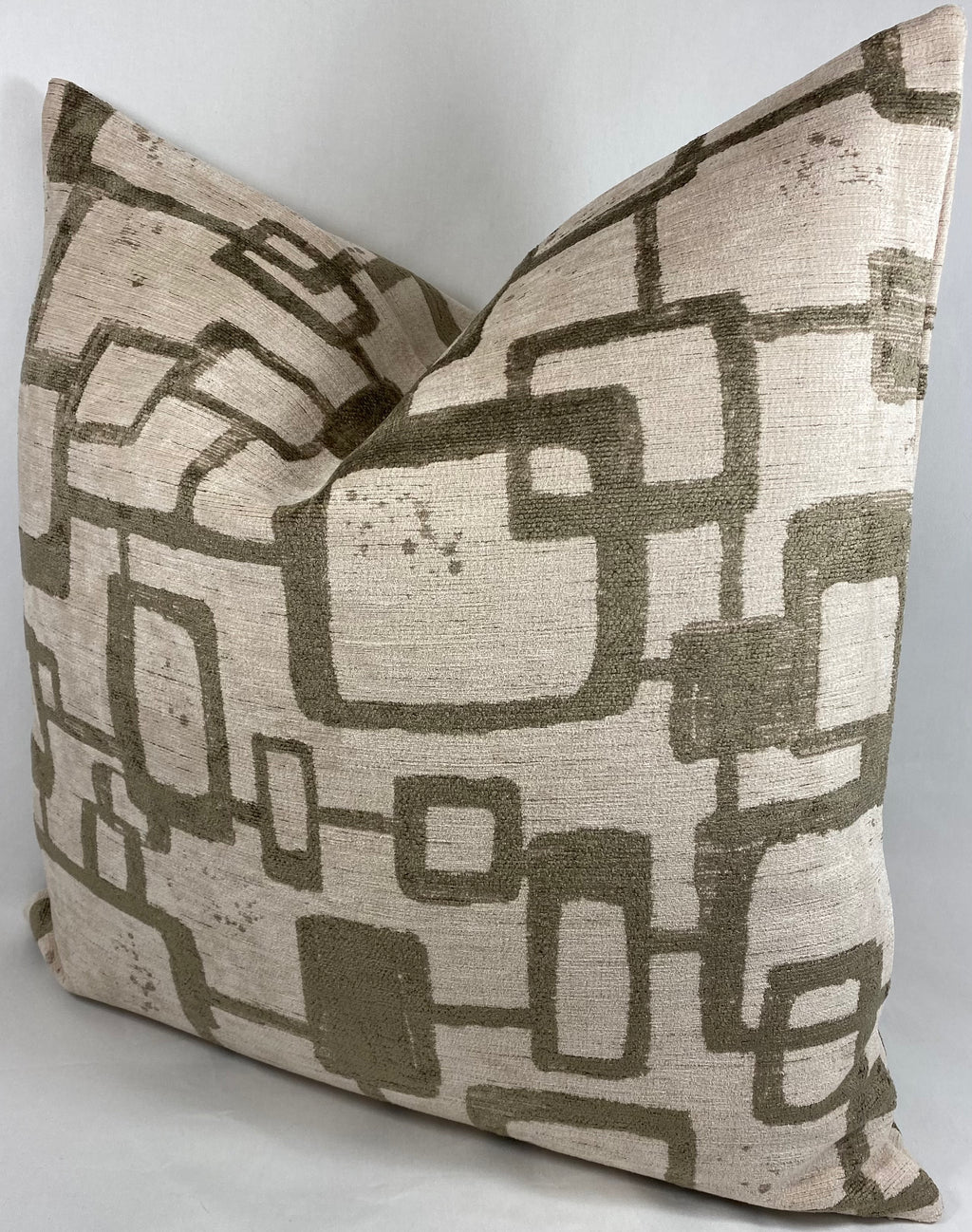 Luxury Pillow – 24" × 24" – Patina Taupe