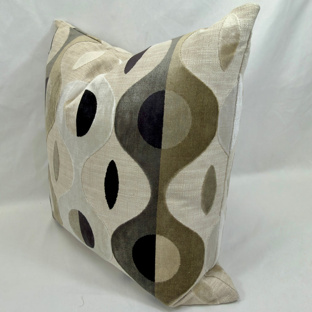 Panton – 24" × 24" Luxury Square Pillow