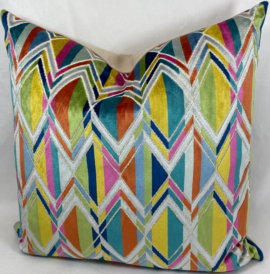 Luxury Pillow – 24" × 24" – Facet Confetti