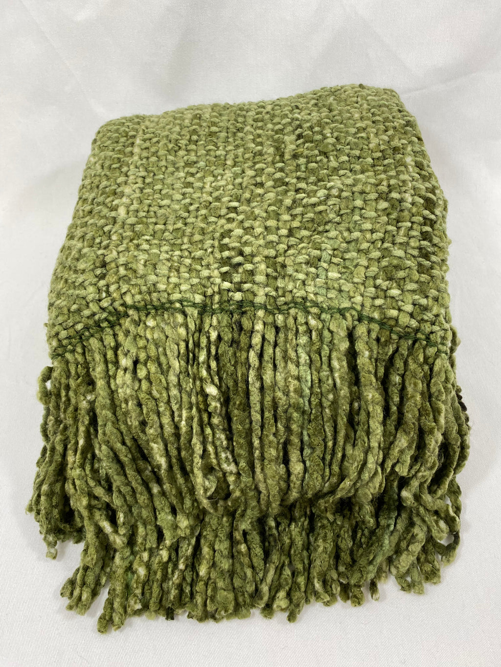 Campbell Forest – 40" × 70" Luxury Throw