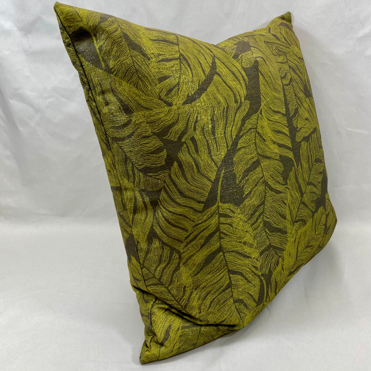 Riviera Palm – 24" × 24" Luxury Square Pillow