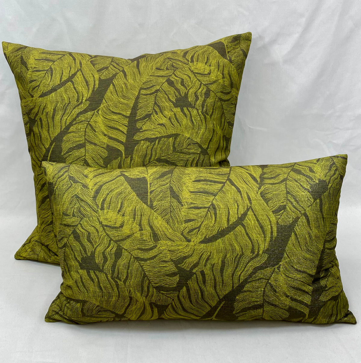 Riviera Palm – 24" × 24" Luxury Square Pillow