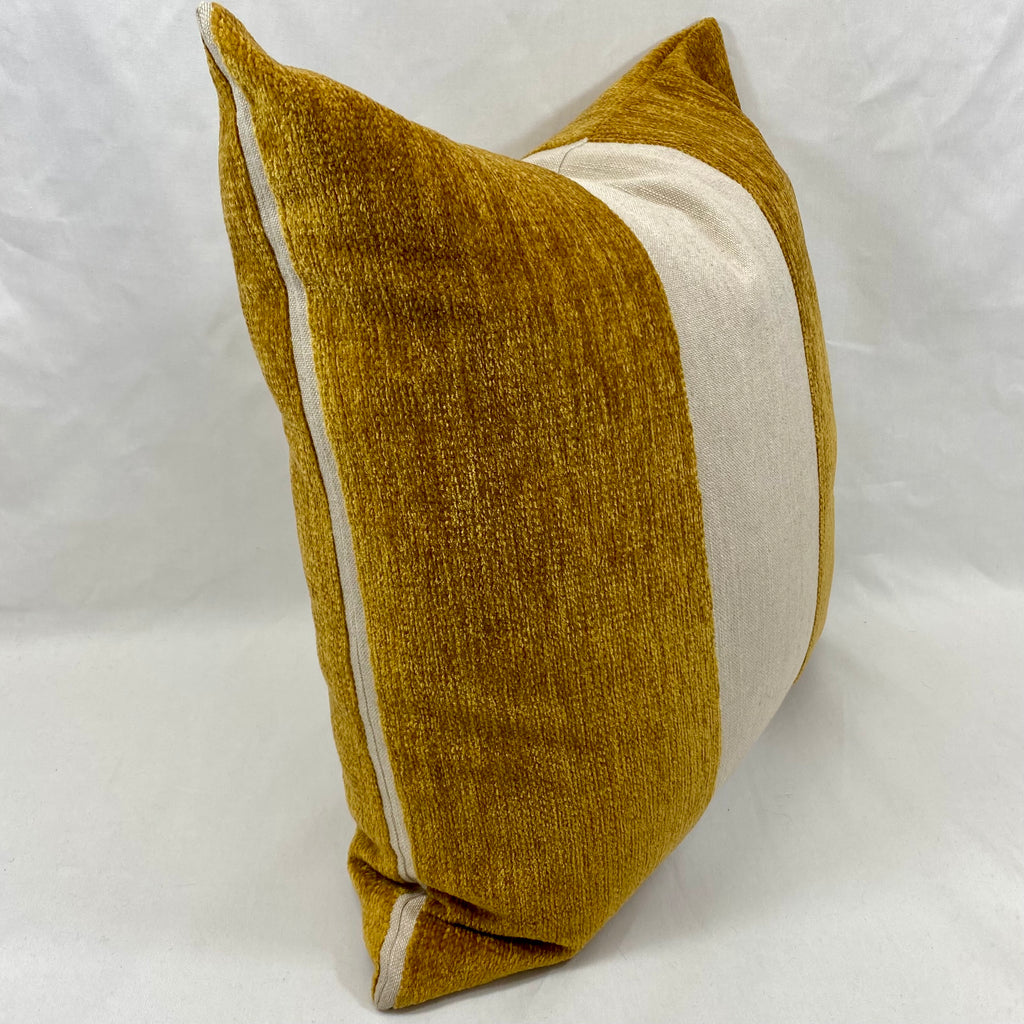 Magritte Golden – 24" × 24" Luxury Square Pillow