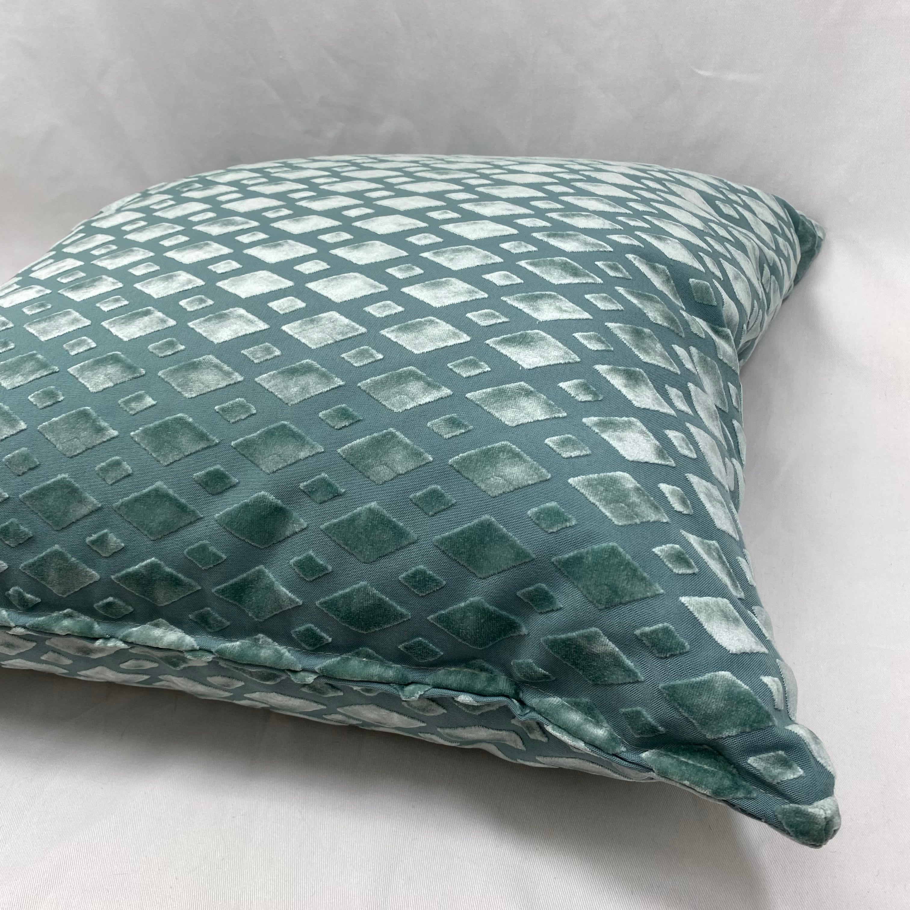 Bassey Seafoam – 24" × 24" Luxury Square Pillow