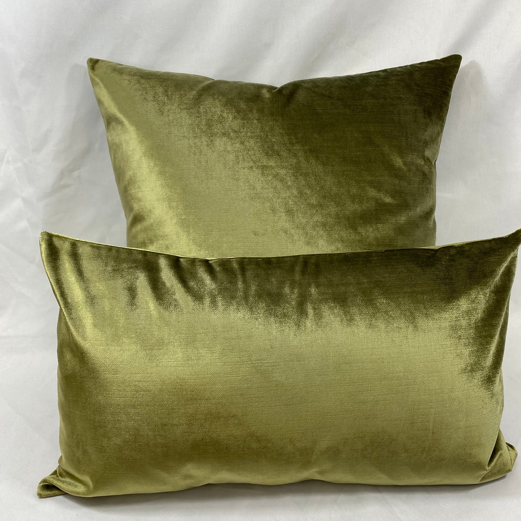 Iridescence Cactus – 24" × 24" Luxury Square Pillow