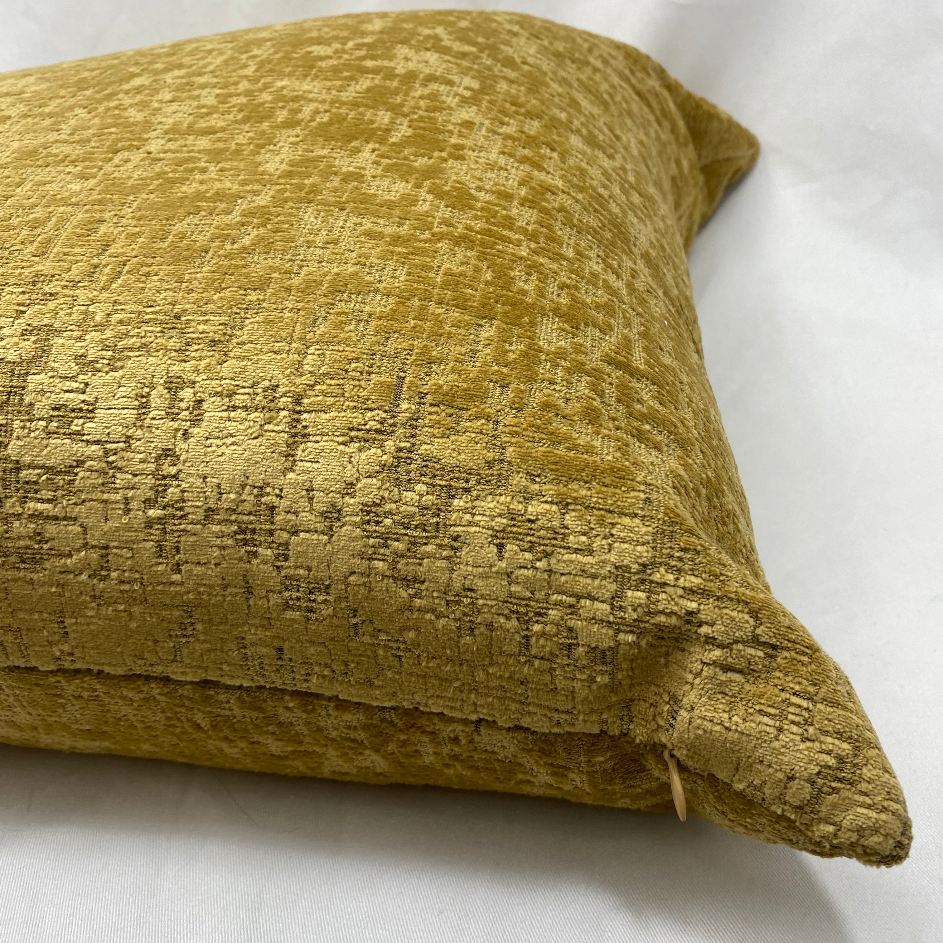 Decopage Golden – 24" × 24" Luxury Lumbar Pillow