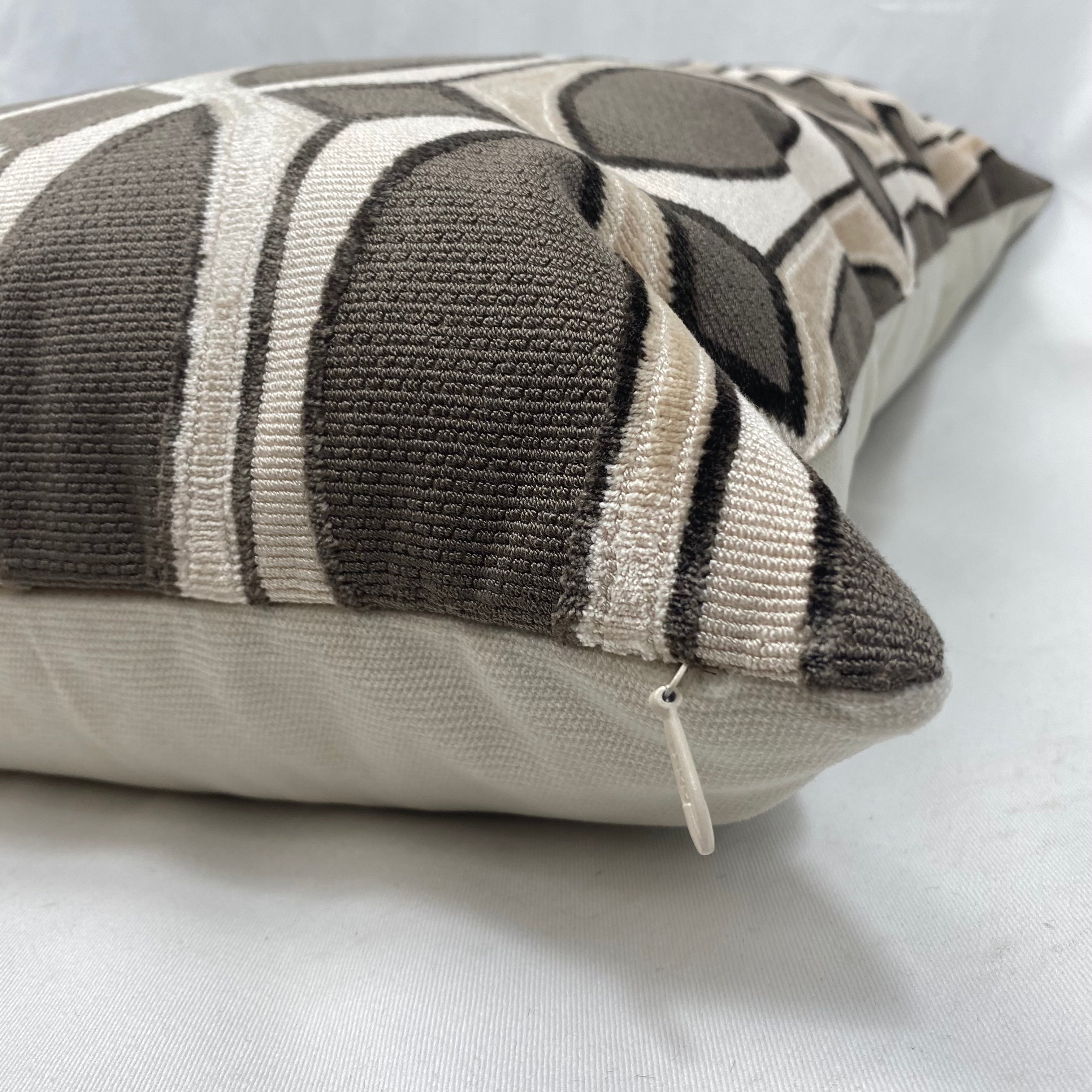 Leonardo Portabella – 24" × 24" Luxury Square Pillow