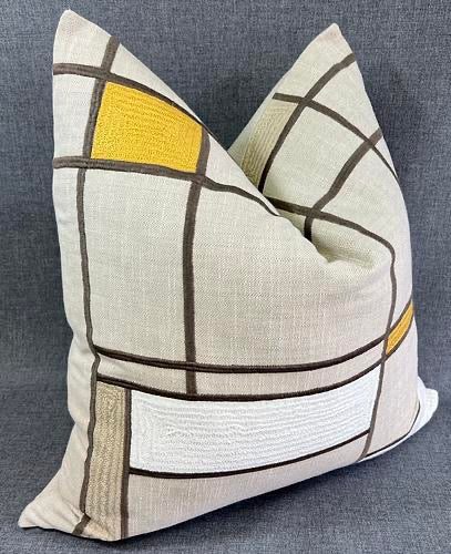 Luxury Pillow – 24" × 24" – Desert Deco