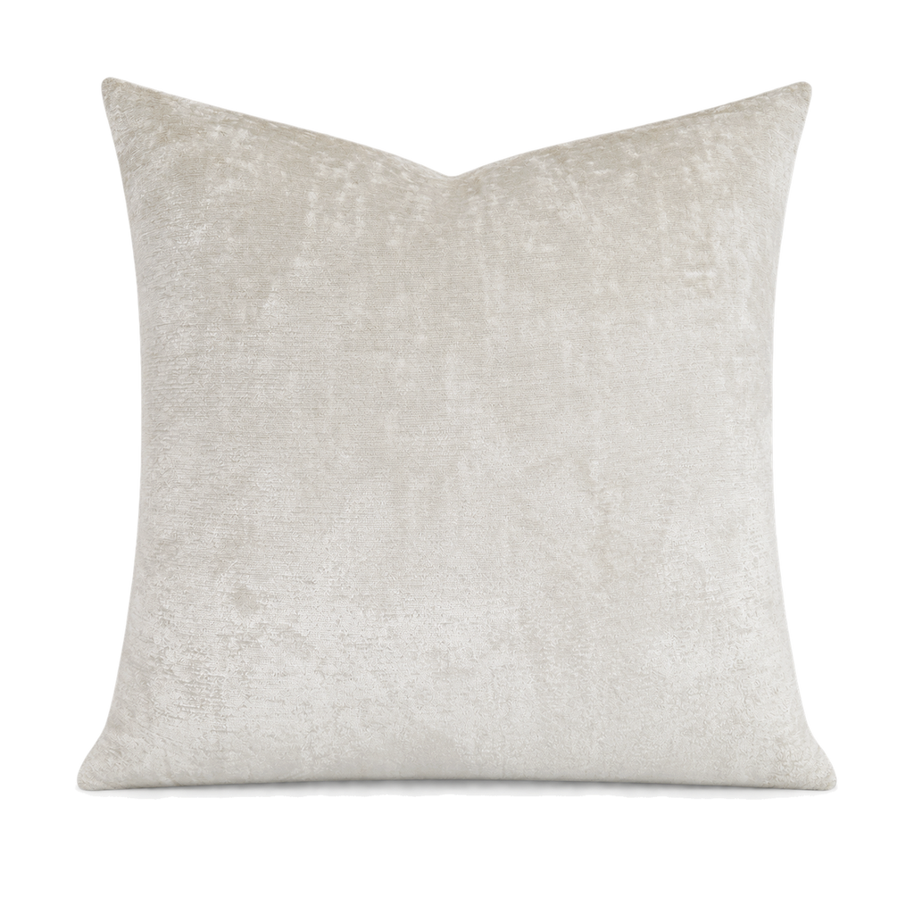 Hamlet Ivory – 24" × 24" Luxury Square Pillow
