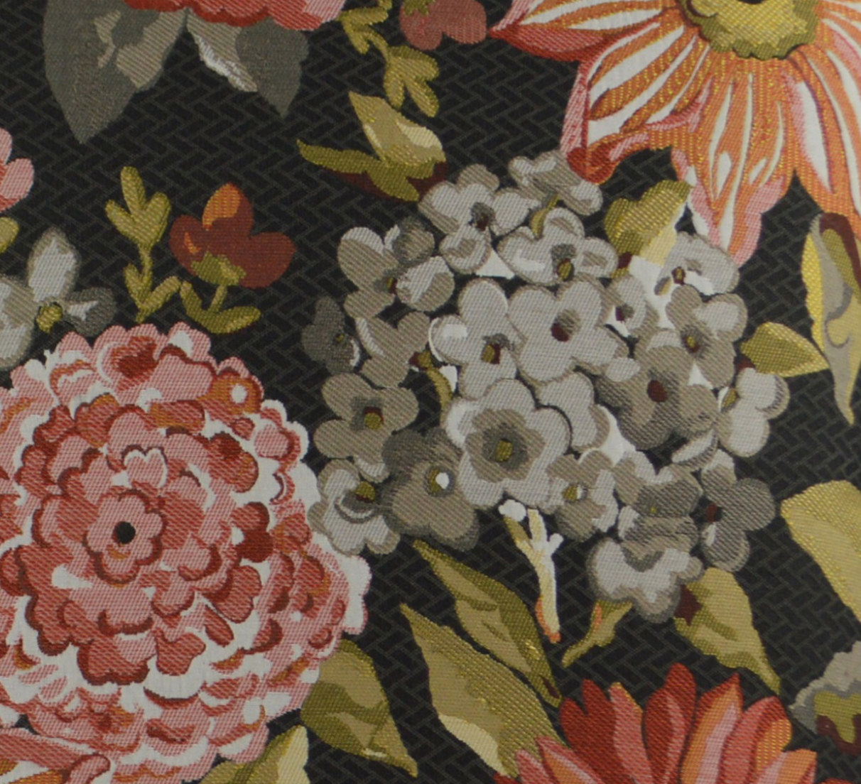 Luxury Pillow - 24" x 24" - Geranium Charcoal