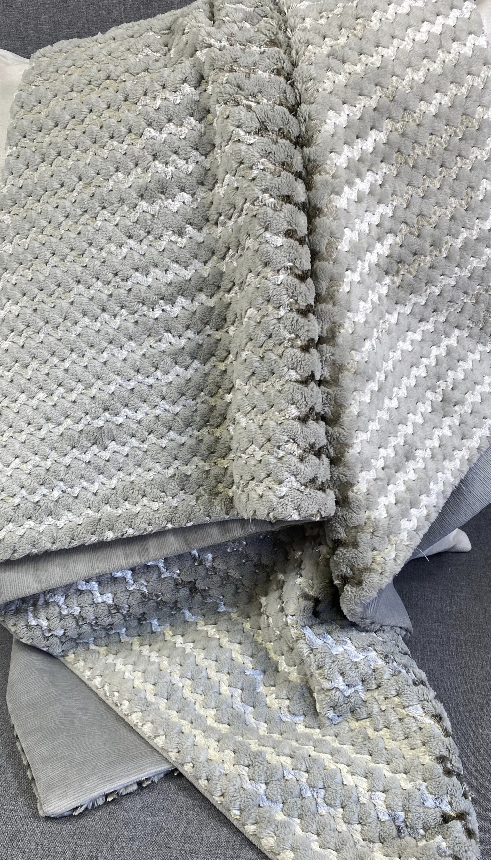 Luxury Throw – 52" × 62" – Gene Fur Grey