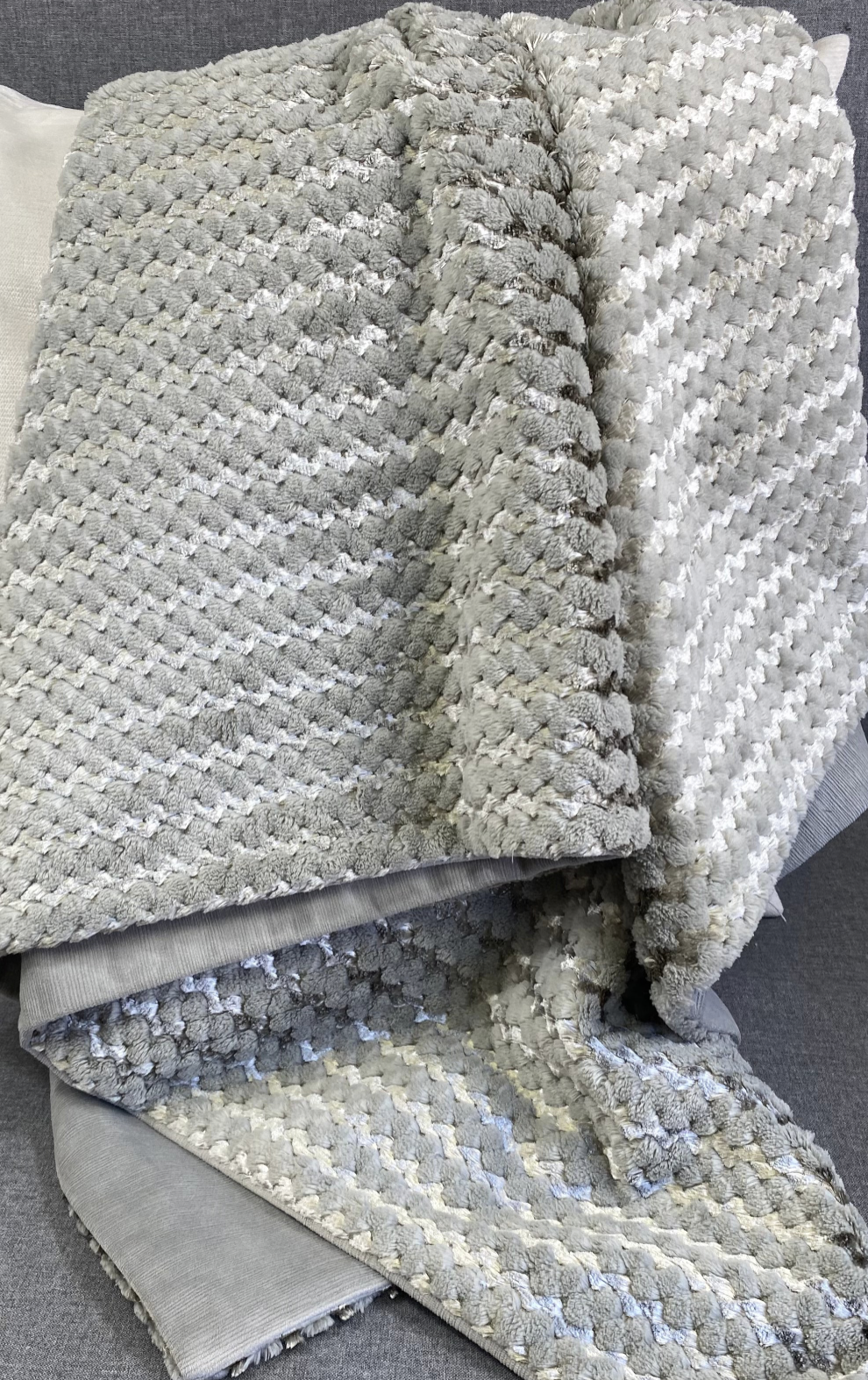 Luxury Throw – 52" × 62" – Gene Fur Grey