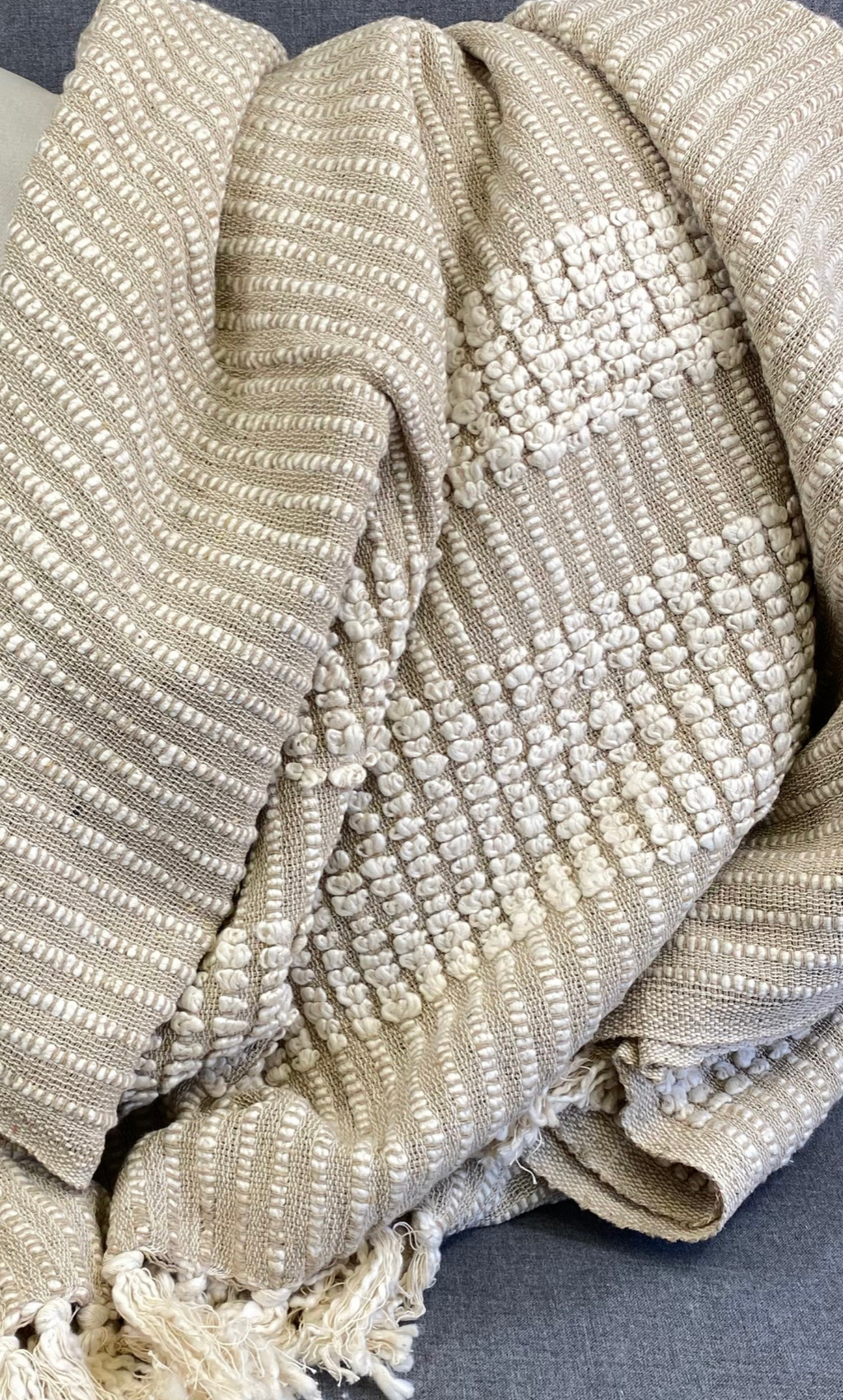 Luxury Throw – 50" × 60" – Woven Stripe Natural Throw
