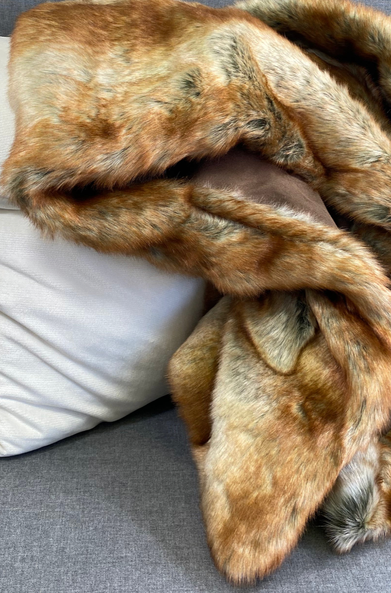 Luxury Throw – 54" × 72" – Chinchilla Throw