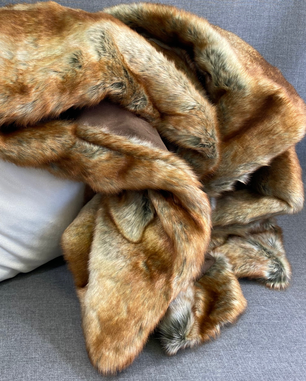 Luxury Throw – 54" × 72" – Chinchilla Throw