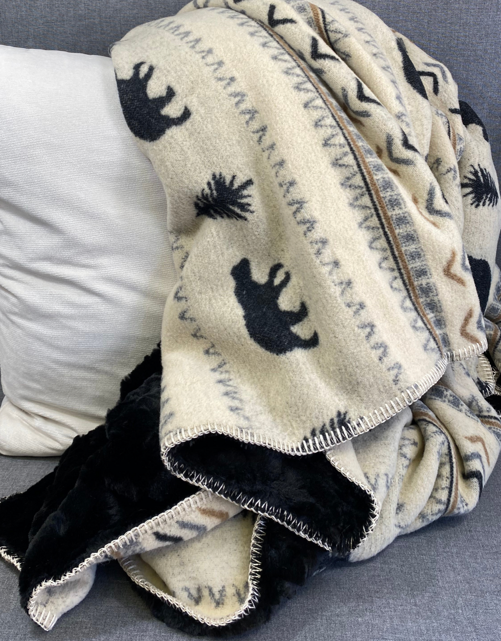 Luxury Throw – 60" × 72" – Premier Boulder