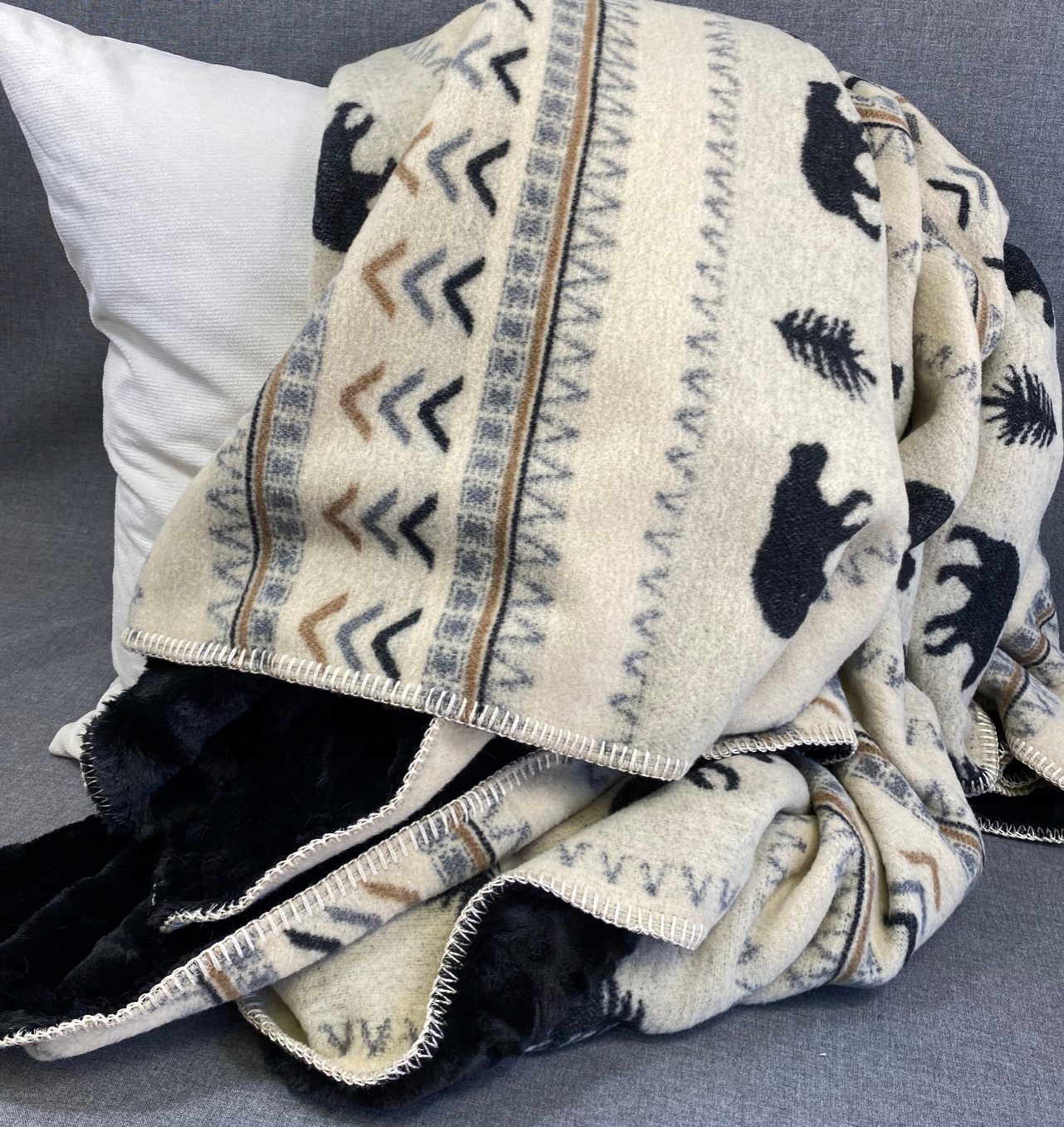 Luxury Throw – 60" × 72" – Premier Boulder