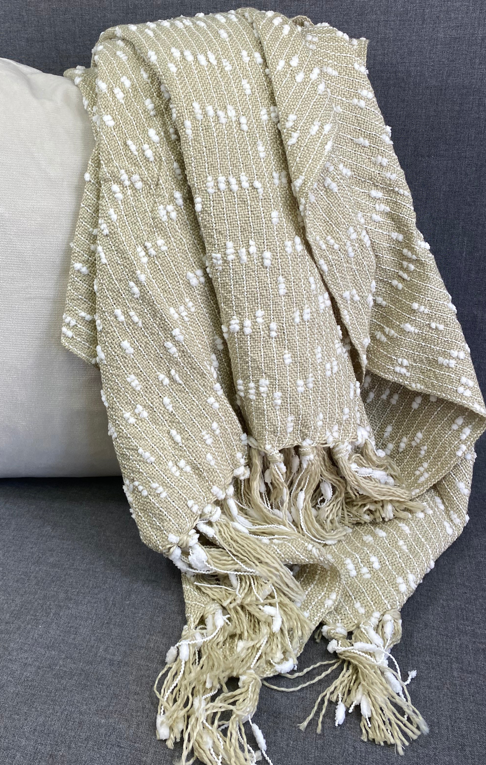 Luxury Throw – 50" × 60" – Petite PomPom Design Vanilla