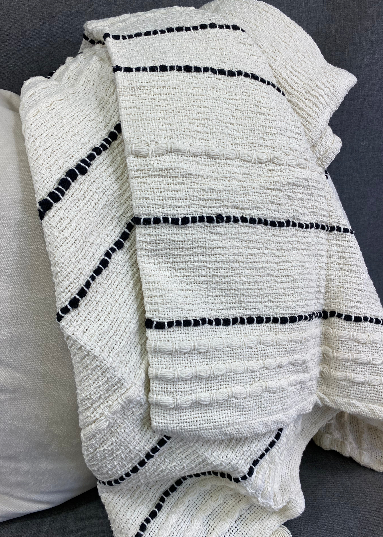 Luxury Throw – 50" × 60" – Striped Chunky Ivory Tassel Throw