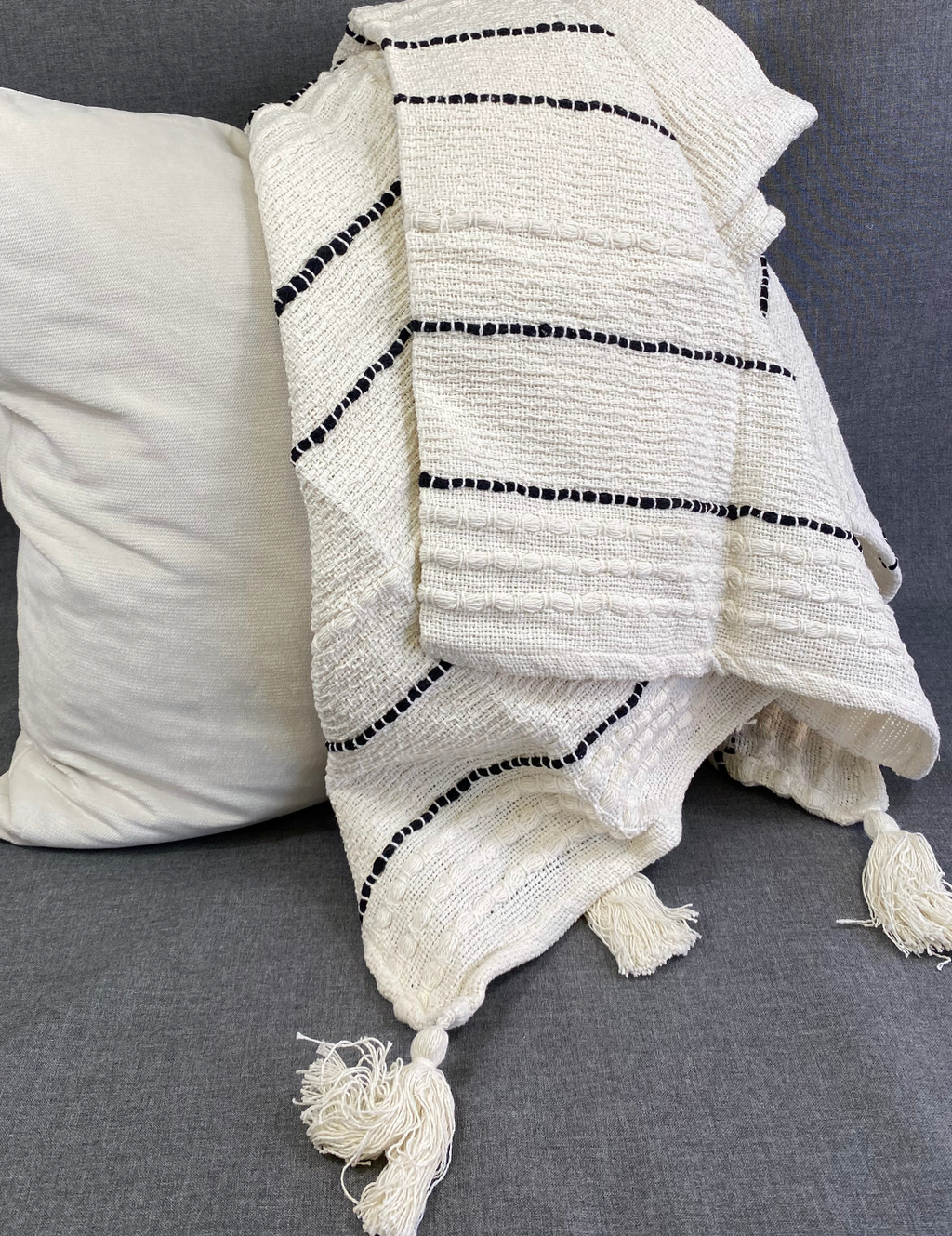 Luxury Throw – 50" × 60" – Striped Chunky Ivory Tassel Throw