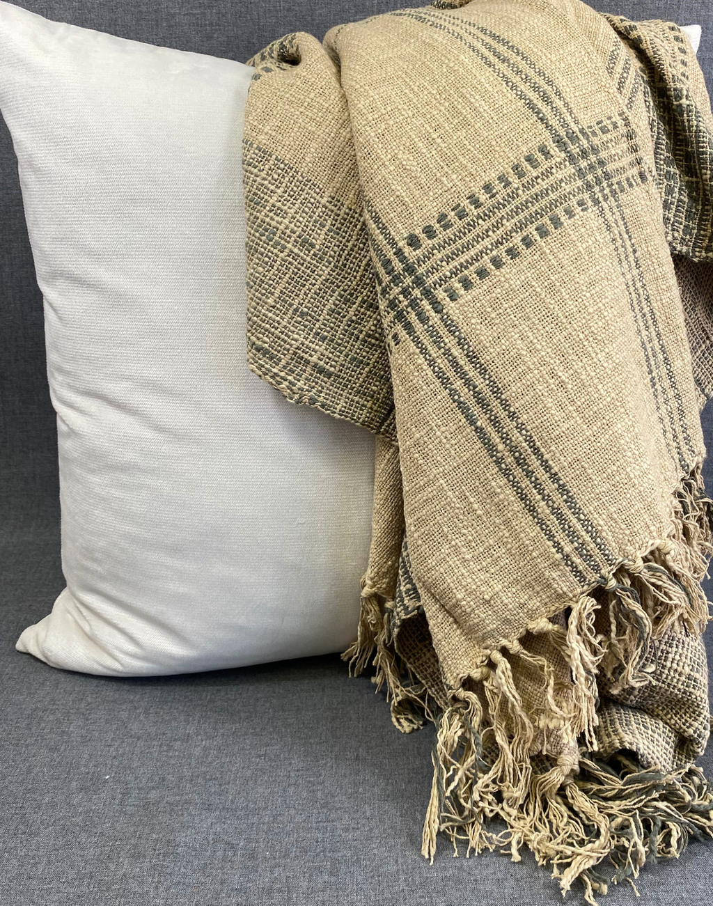 Luxury Throw – 50" × 60" – Plaid Natural Throw