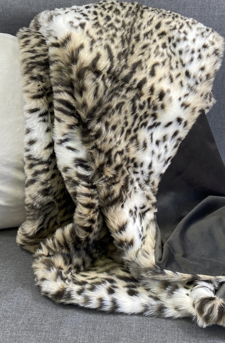Luxury Throw – 52" × 62" – Ocelot Fur