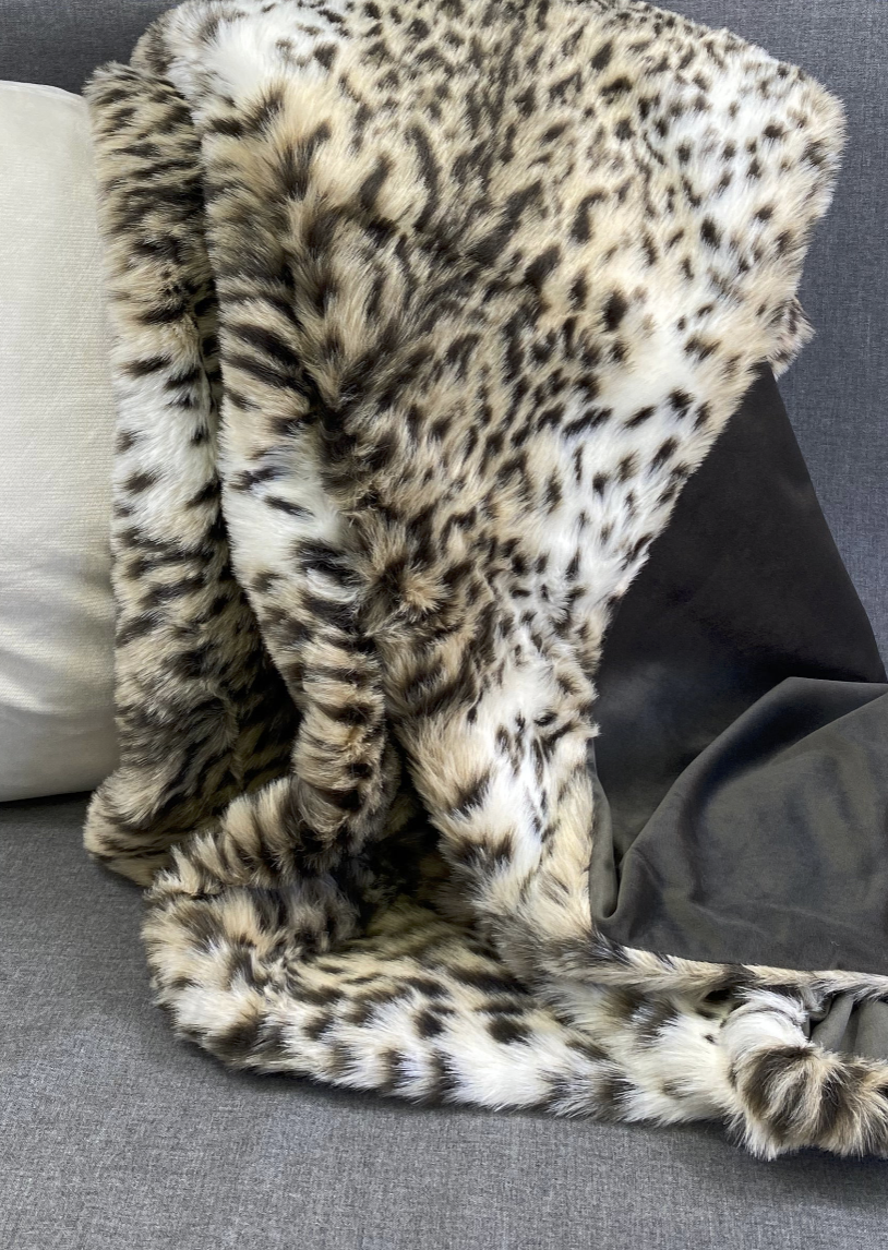 Luxury Throw – 52" × 62" – Ocelot Fur