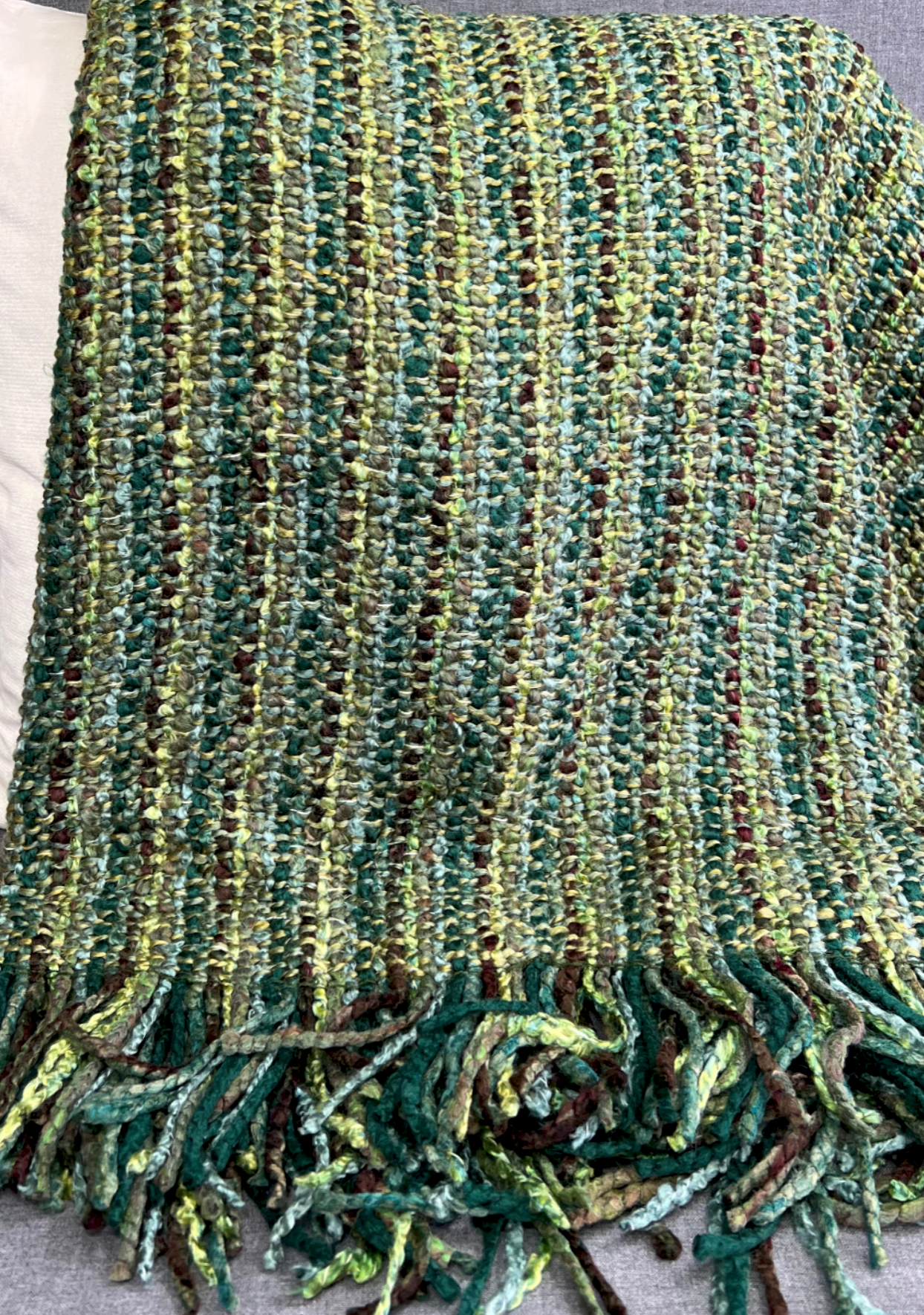 Luxury Knit Throw – 40" × 70" – Stria Verde