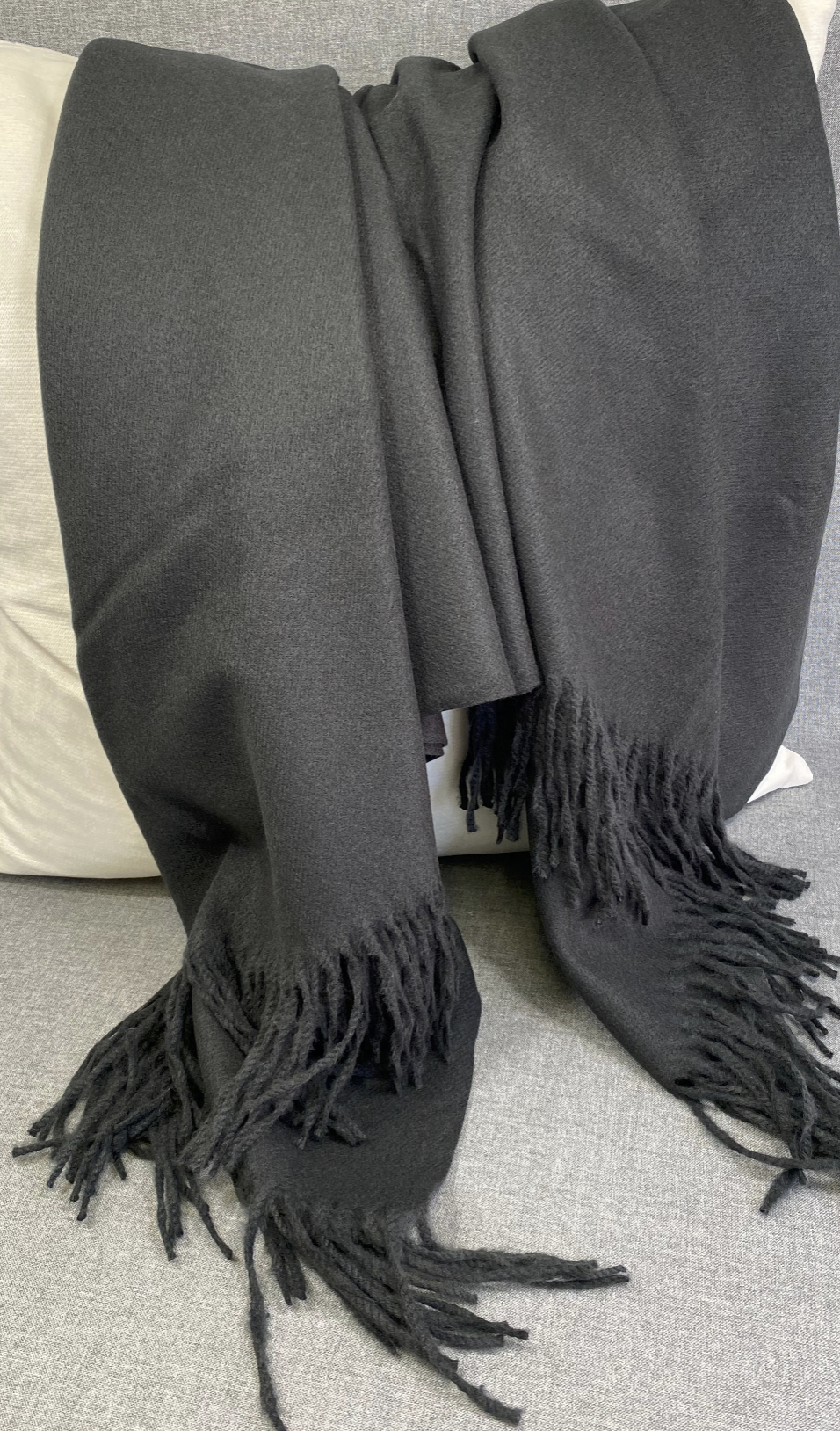 Luxury Throw – 68" × 50" – Cashmere Black Faux