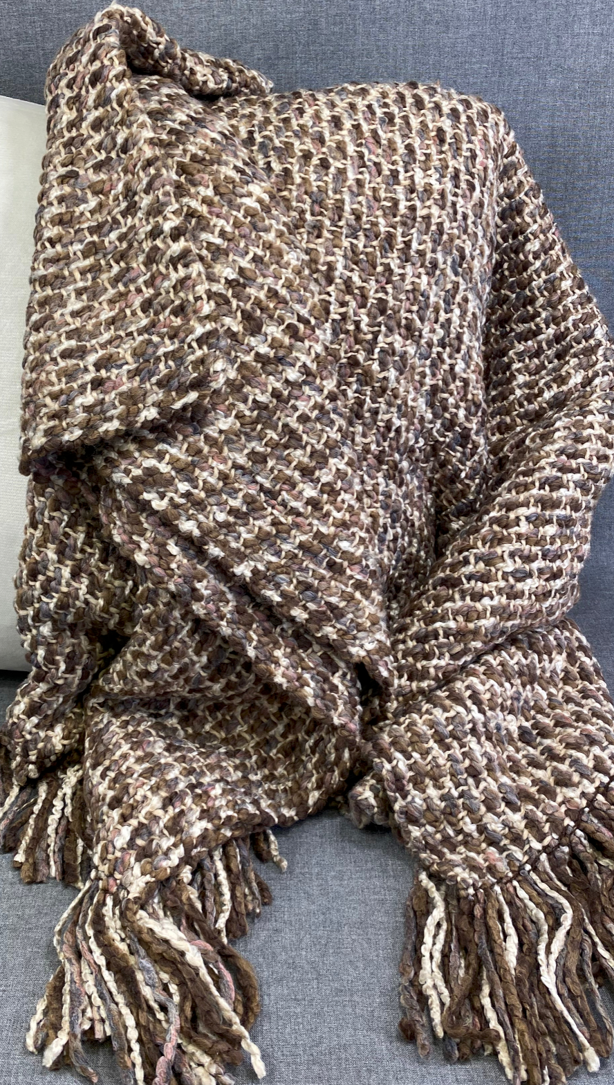 Luxury Throw – 50" × 70" – Mesa Hickory