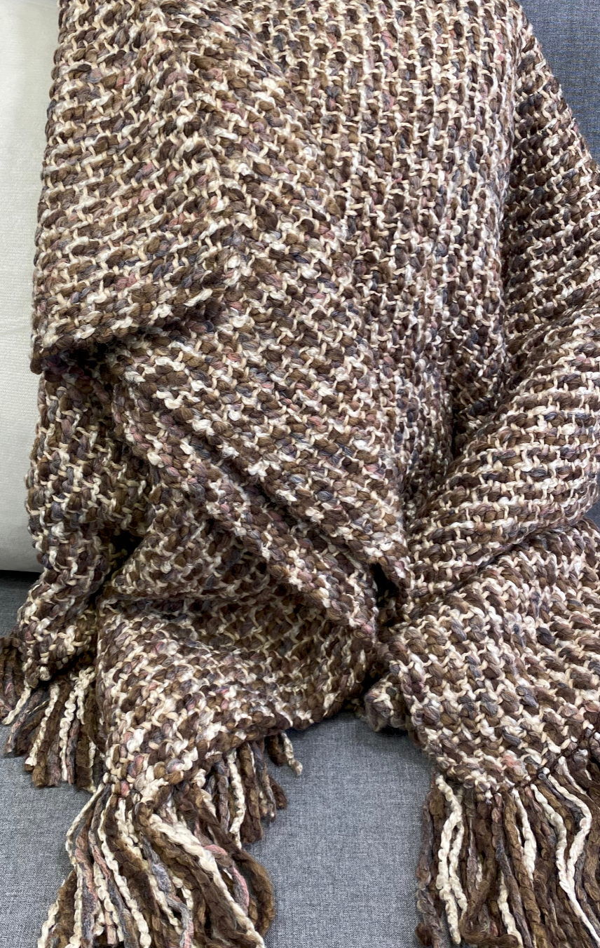 Luxury Throw – 50" × 70" – Mesa Hickory