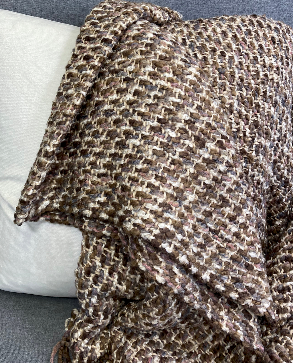 Luxury Throw – 50" × 70" – Mesa Hickory