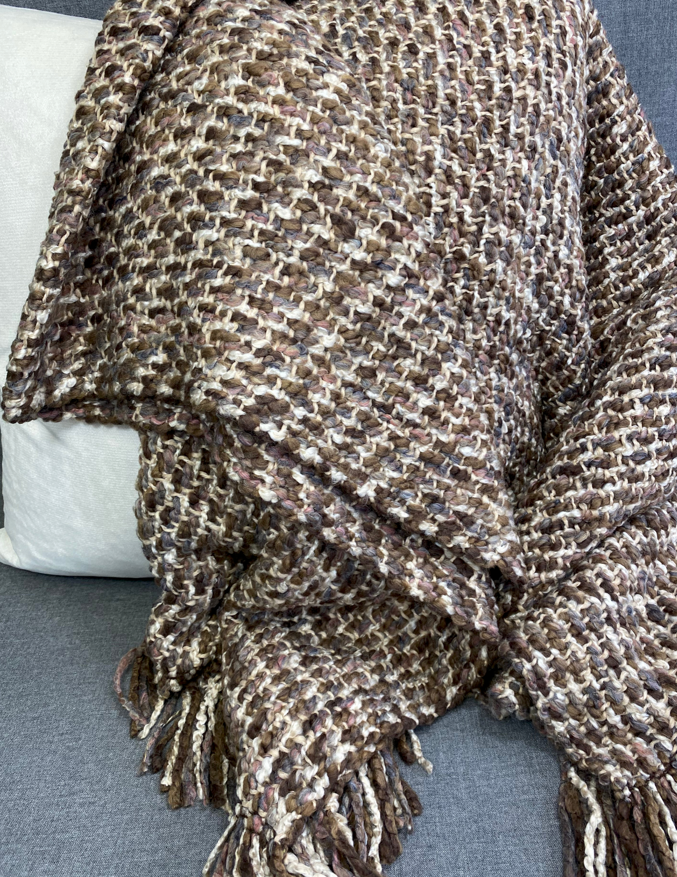 Luxury Throw – 50" × 70" – Mesa Hickory