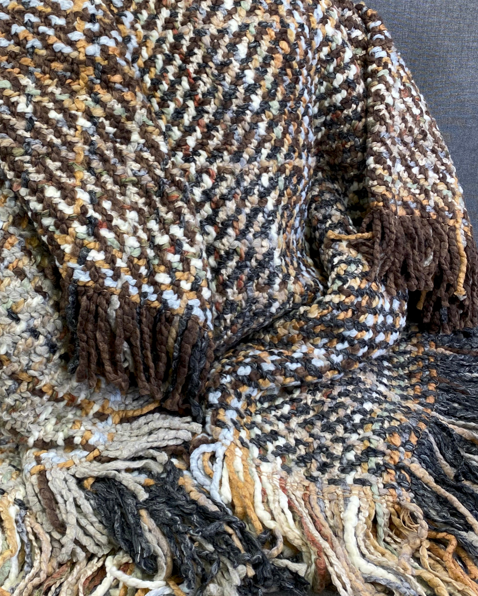 Luxury Throw – 48" × 72" – Ombre Granite
