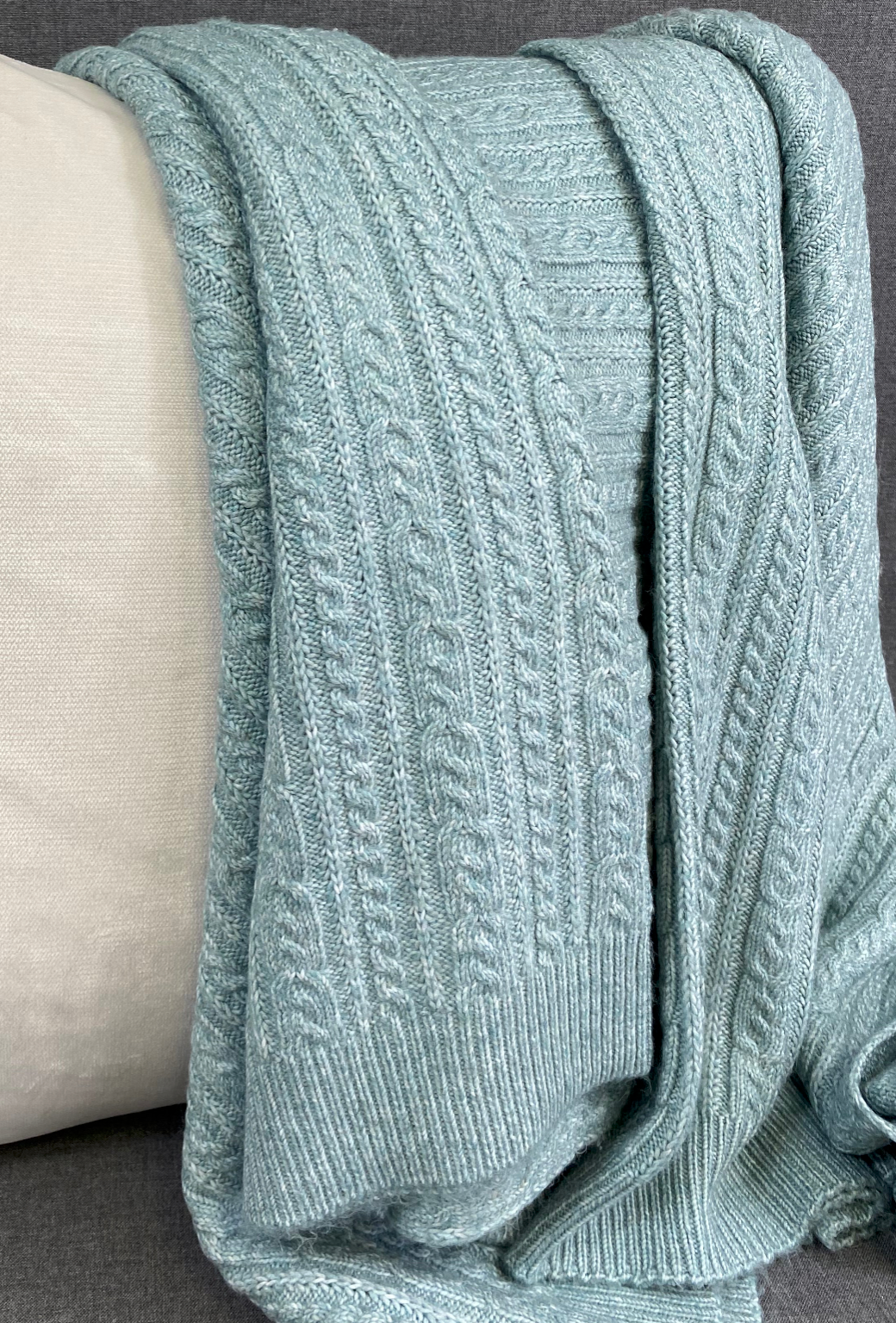 Luxury Knit Throw – 50" × 60" – Spinnaker Sea Mist