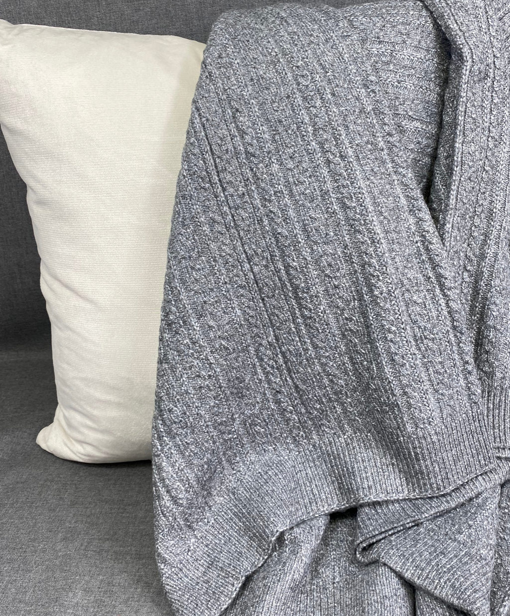 Luxury Knit Throw – 50" × 60" – Spinnaker Grey