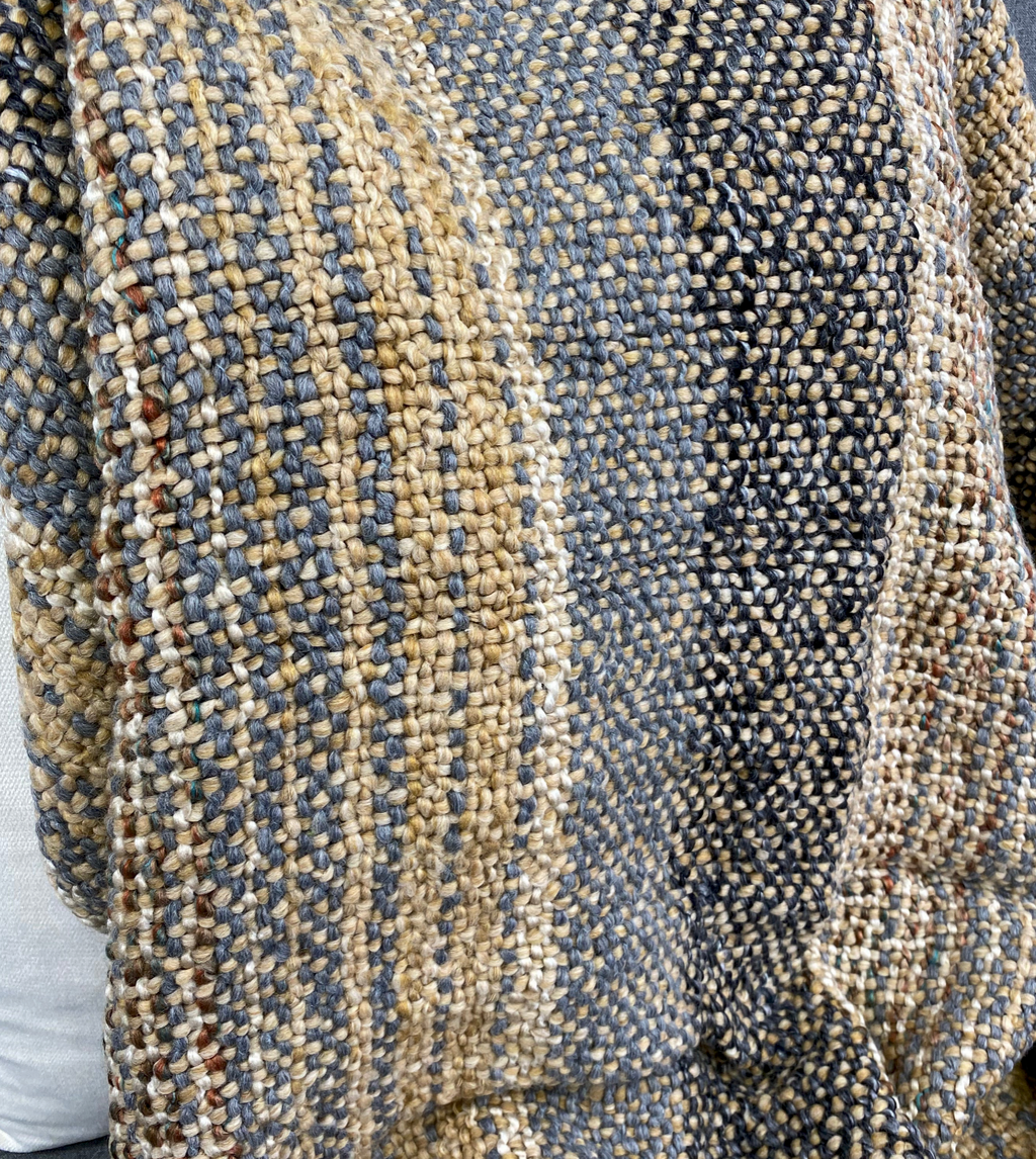 Luxury Throw – 48" × 72" – Dover Platinum