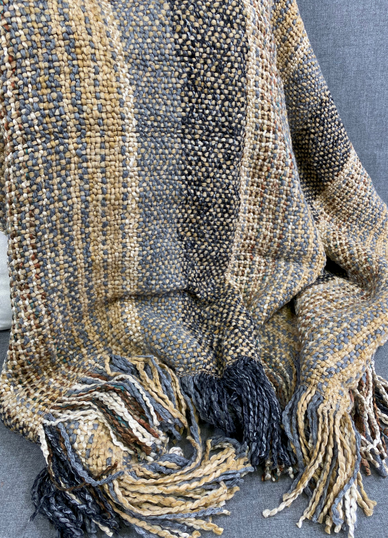 Luxury Throw – 48" × 72" – Dover Platinum