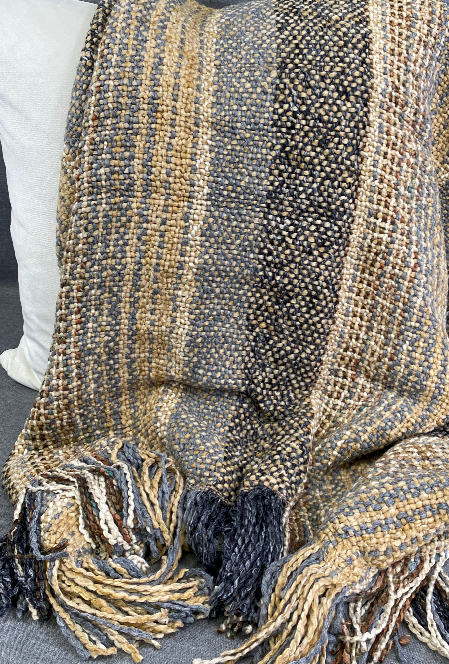 Luxury Throw – 48" × 72" – Dover Platinum