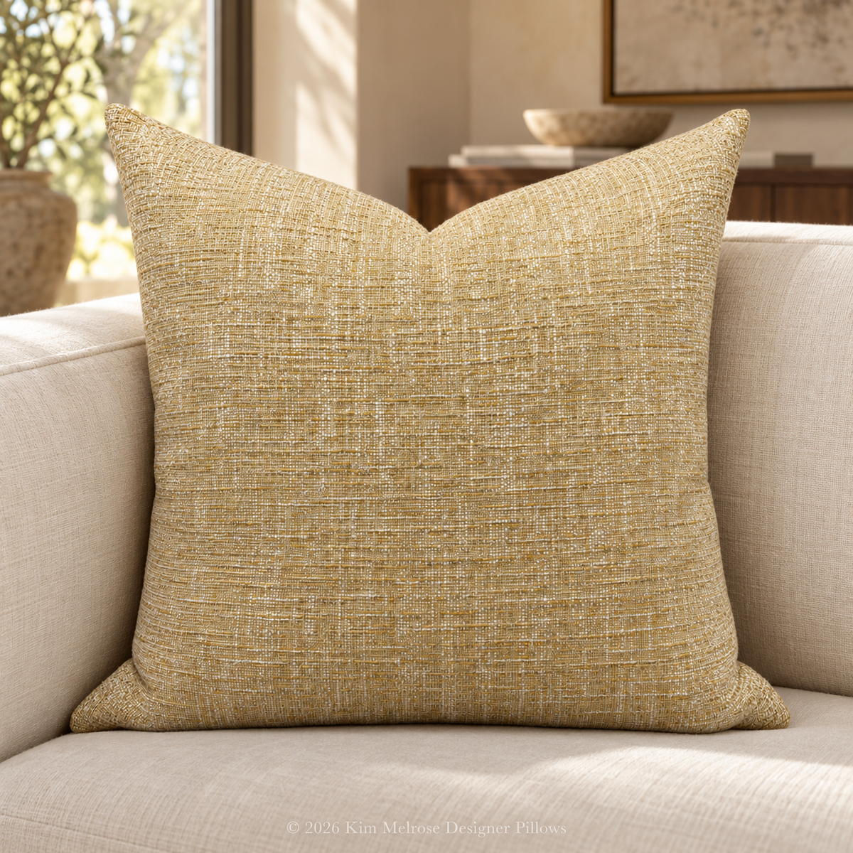 Araby Gold – 24" × 24" Luxury Square Pillow